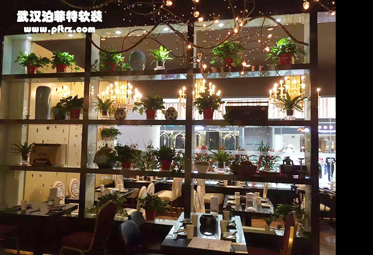 蓉香川餐厅中式软装